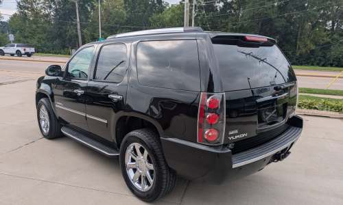 Additional Photo 1: 2009 GMC Yukon