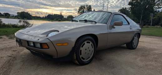 1984 Porsche 928