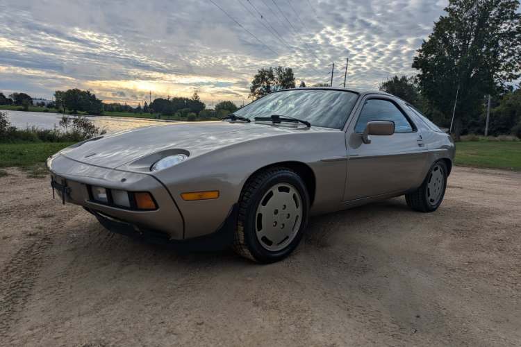 1984 Porsche 928